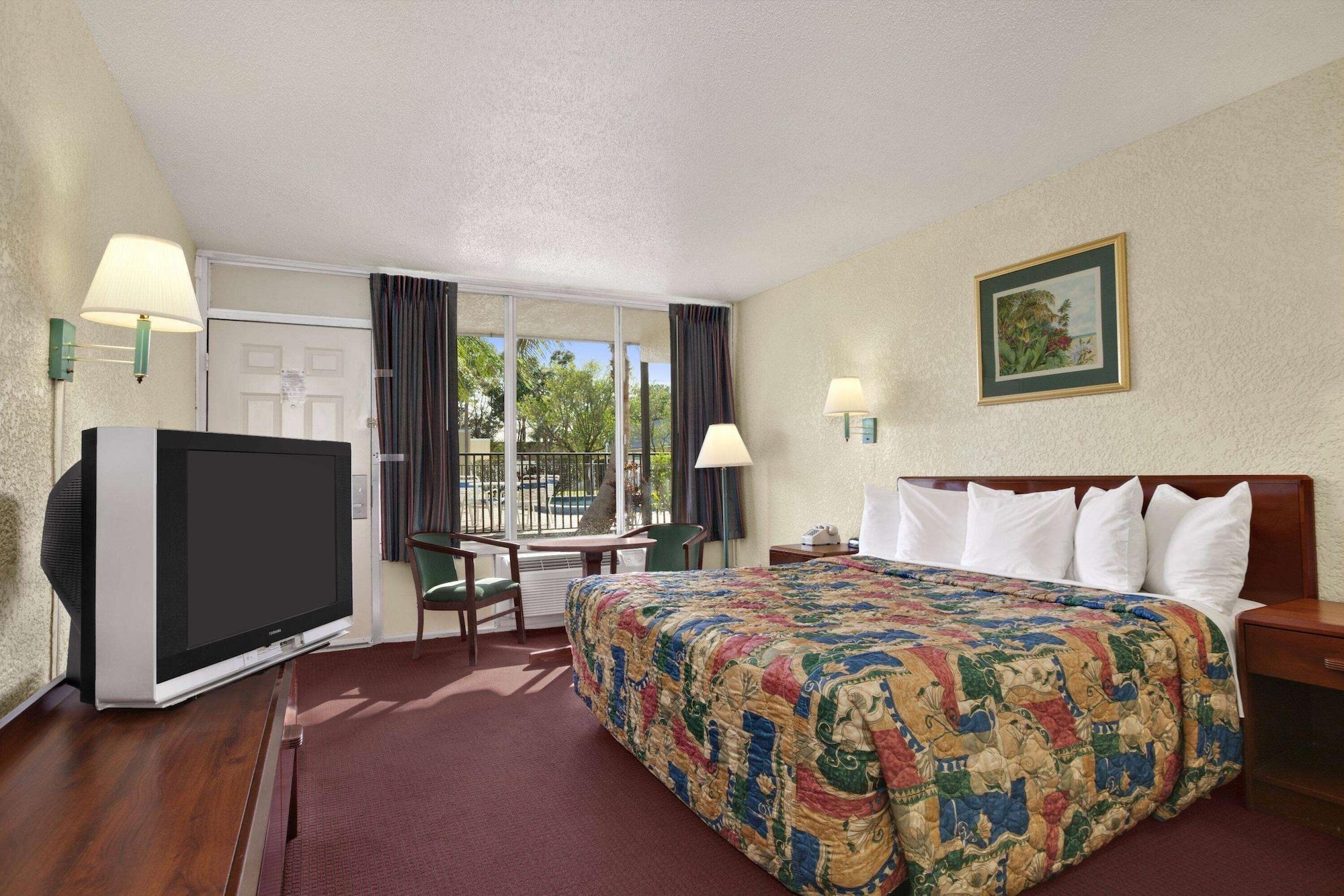 Days Inn By Wyndham Fort Pierce Midtown Zewnętrze zdjęcie