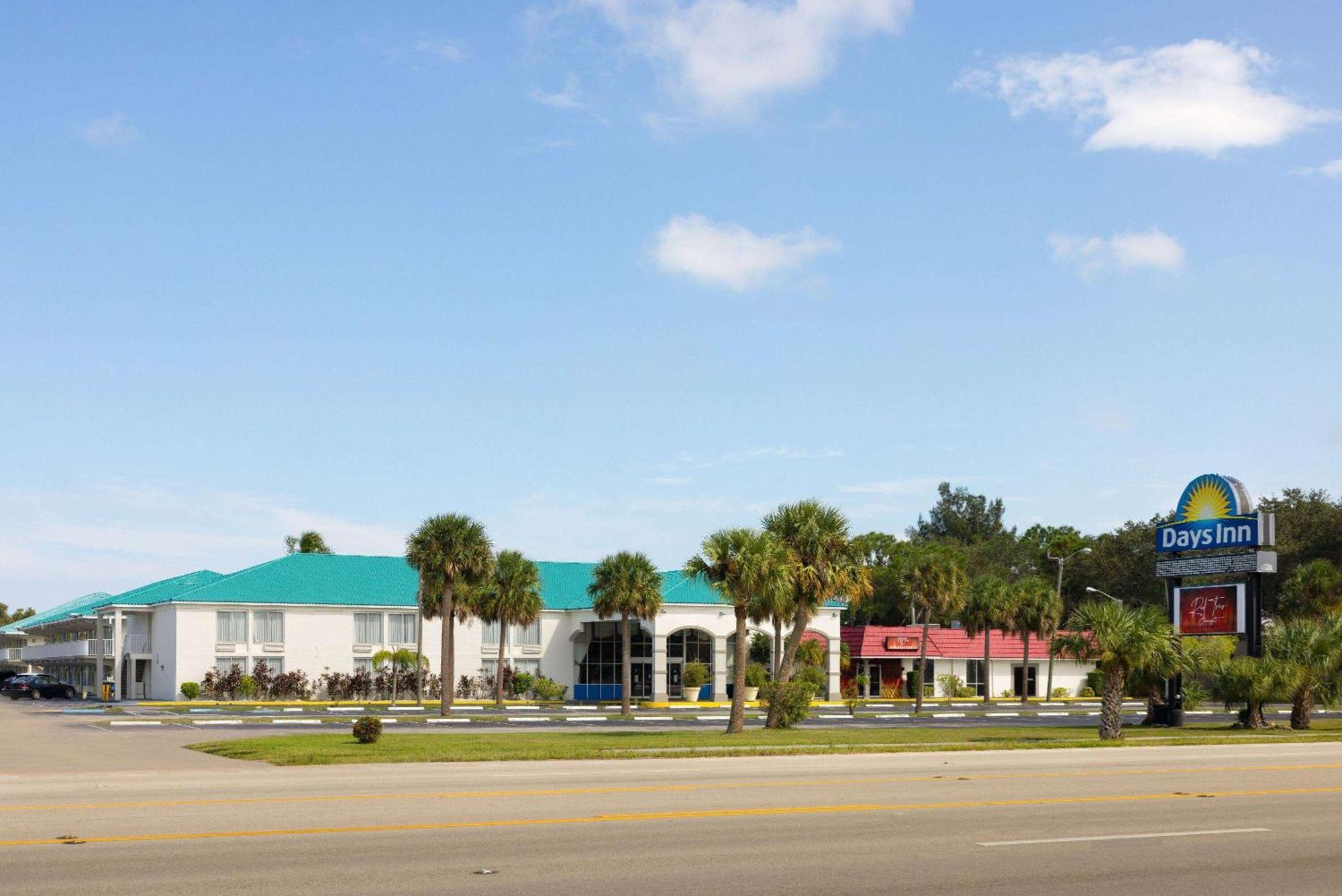 Days Inn By Wyndham Fort Pierce Midtown Zewnętrze zdjęcie